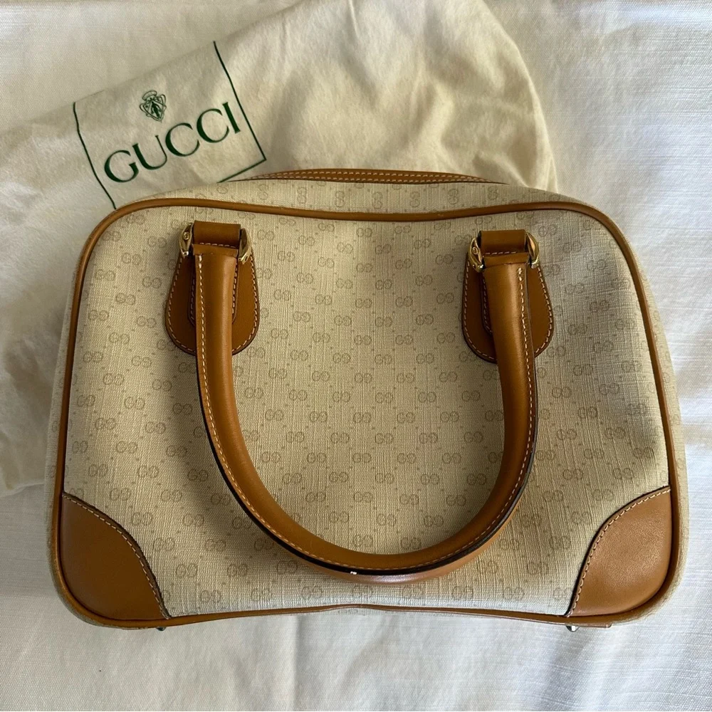Vintage Gucci Monogram Supreme Web Cream Crossbody Shoulder Bowling Bag - Picture 2 of 4